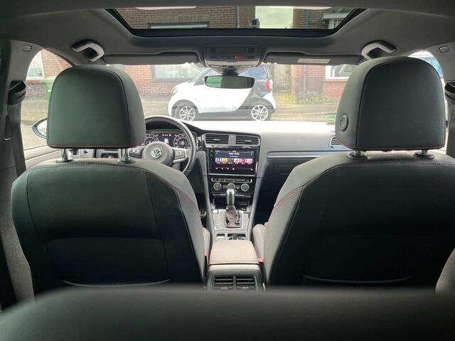 Volkswagen GOLF 2.0 TSI GTI PERF.