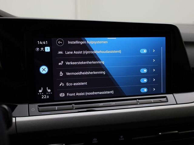 Volkswagen GOLF 1.5TSI/130PK Life · Navigatie · Parkeersensoren · Stoelverwarming · Garantie tot april 2026