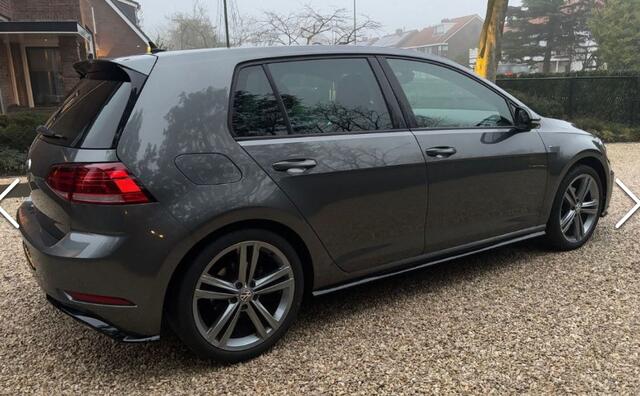 Volkswagen GOLF 1.5 TSI Highline Business R