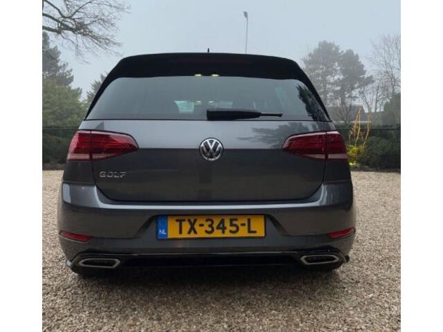 Volkswagen GOLF 1.5 TSI Highline Business R