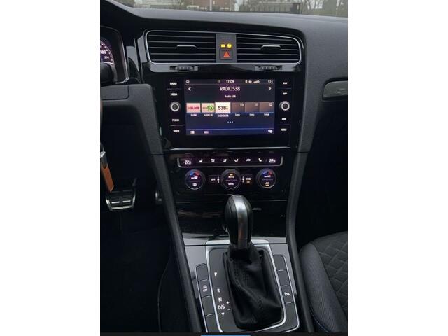 Volkswagen GOLF 1.5 TSI Highline Business R