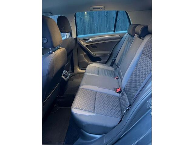 Volkswagen GOLF 1.5 TSI Highline Business R