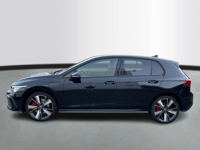 Volkswagen GOLF GTE 1.4 TSI 245pk eHybrid / Head Up / Navigatie / Stoelverwarming / Wordt Verwacht