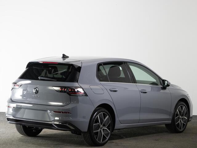Volkswagen GOLF Style Edition 1.5 204 pk eHybrid | Trekhaak | Stuur & Stoelverwarming | Achteruitrijcamera |