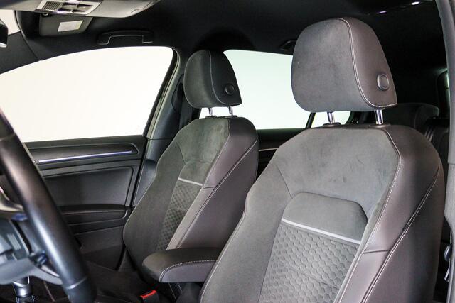 Volkswagen GOLF 1.4 TSI PHEV Navigatie, Apple CarPlay/Android Auto, Climate Control, Parkeersensoren, Automaat