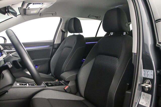 Volkswagen GOLF Life 1.5 eTSI 130pk DSG Automaat Adaptive cruise control, Navigatie, Stoelverwarming, Parkeersensoren, Stuurwiel verwarmd, Airco, App connect, LED koplampen