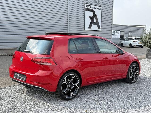 Volkswagen GOLF 1.4 TSI Highline Pano|ACC|Carplay|PDC Rood!