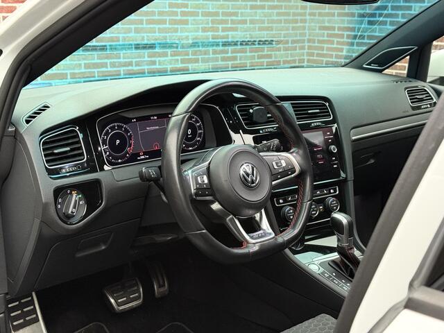 Volkswagen GOLF 2.0 TSI GTI Performance KEYLESS DAK BLINDSPOT DYNAUDIO ACC CAMERA