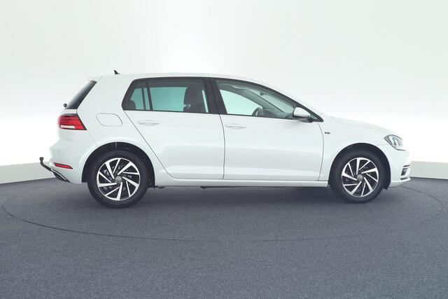 Volkswagen GOLF 1.6 TDI 116pk DSG Join Trekhaak Virtual Cockpit Stoelverwarming Navigatie