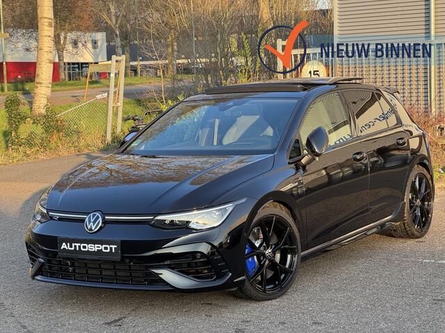 Volkswagen GOLF Pano HUD Drift