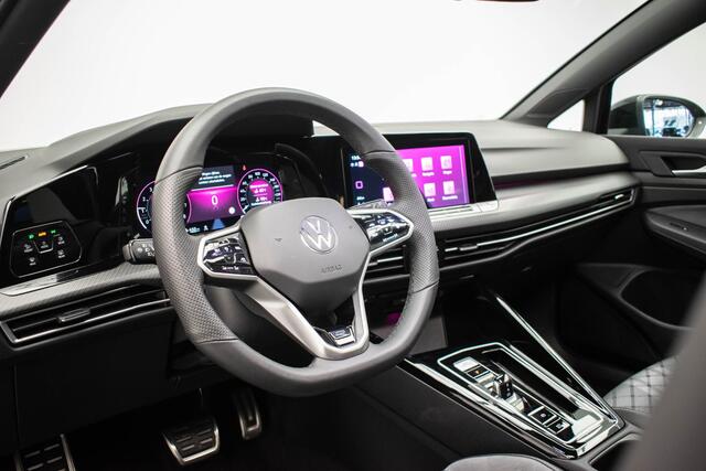 Volkswagen GOLF 1.5 eTSI R-Line Edition |Pano|3xR-line|Ambient|IQ|Carplay|