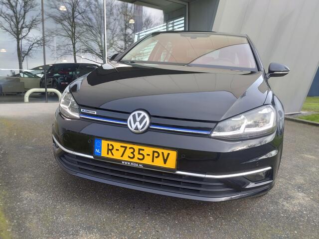 Volkswagen GOLF 1.5 TSI Highline