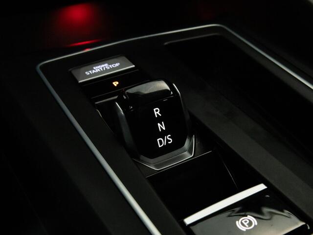 Volkswagen GOLF Style 1.4 204 PK DSG eHybrid AUTOMAAT | LED | Stoel & Stuurverwarming | Elek. stoel | Navigatie |