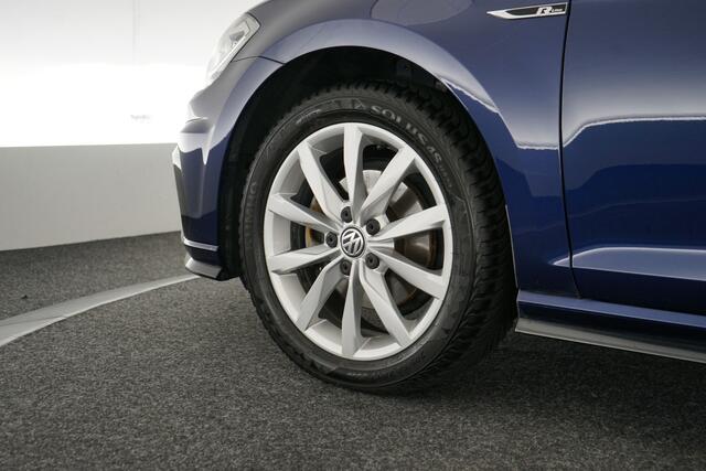 Volkswagen GOLF 1.5 TSI Highline Business R