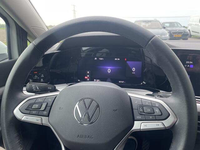 Volkswagen GOLF 1.5 eTSI Hybrid, Automaat, Stoel/stuurverwarming, Camera,Apple Carplay