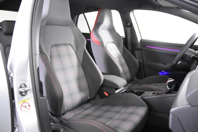 Volkswagen GOLF VIII 2.0 TSI GTI *Navigatie*Keyless*Stoelverwarming*Parkassist*
