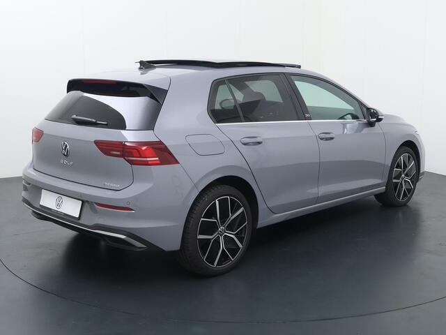 Volkswagen GOLF 8 50 Edition 1.5 eHybrid 150 kW / 204 pk Hatchback 6 versn. DSG | Panoramadak | Comfort pakket |