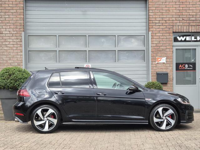 Volkswagen GOLF 2.0 TSI GTI Performance Automaat / 18 inch Velgen / Leder / Gereserveerd.