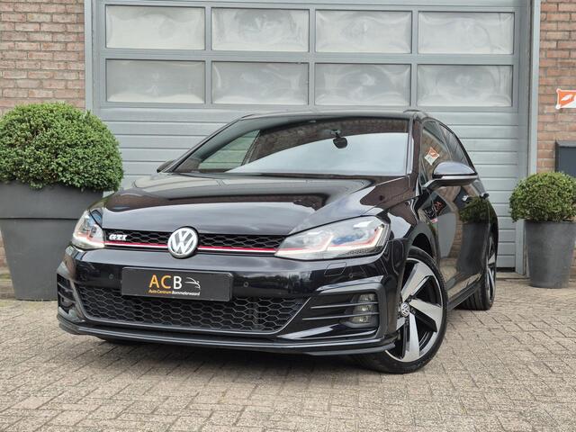 Volkswagen GOLF 2.0 TSI GTI Performance Automaat / 18 inch Velgen / Leder / Gereserveerd.