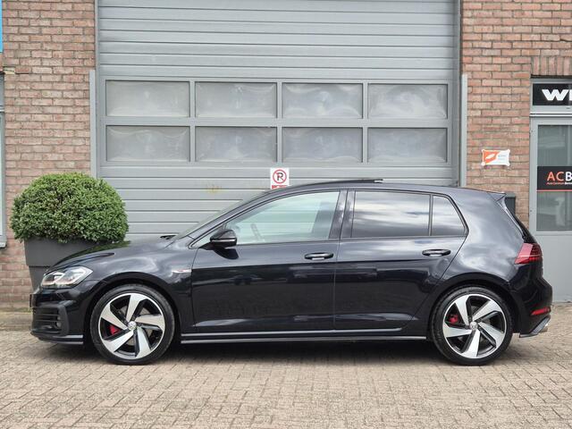 Volkswagen GOLF 2.0 TSI GTI Performance Automaat / 18 inch Velgen / Leder / Gereserveerd.
