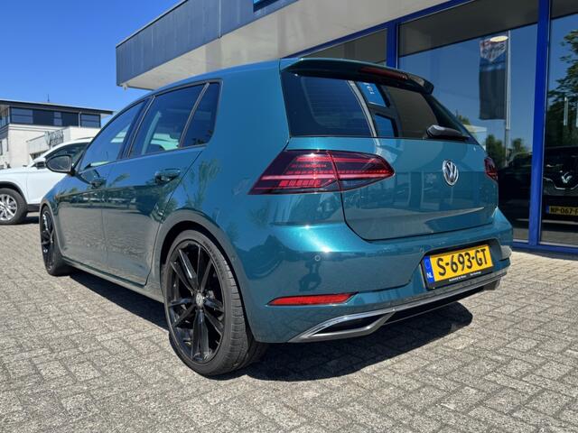 Volkswagen GOLF 1.5 TSI Highline Business R| Panoramadak, Stuur-Stoelverwarming,
