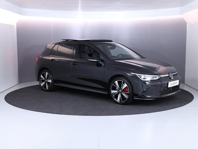 Volkswagen GOLF 1.4 eHybrid GTE 245PK PHEV | Panorama dak | 18"Lm velgen | Stoelverwarming |