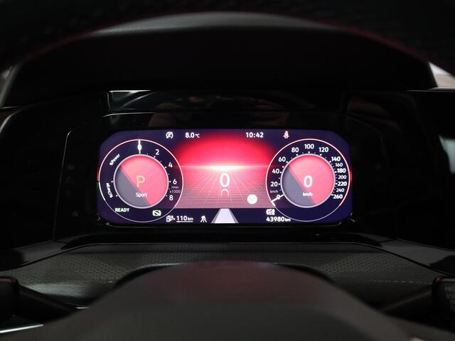 Volkswagen GOLF 1.4 eHybrid GTE 245PK PHEV | Panorama dak | 18"Lm velgen | Stoelverwarming |