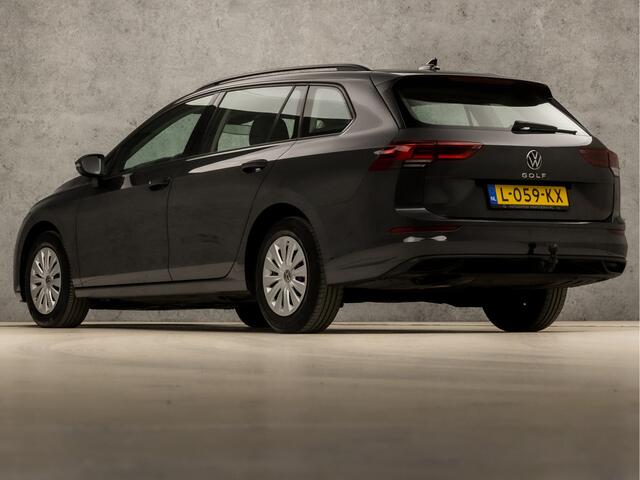 Volkswagen GOLF Variant 1.0 TSI Premium (APPLE CARPLAY, GROOT NAVI, ADAPTIVE CRUISE, TREKHAAK ELEKTRISCH, KEYLESS START, SPORTSTOELEN, DAB+, LED KOPLAMPEN, NIEUWE APK, NIEUWSTAAT)