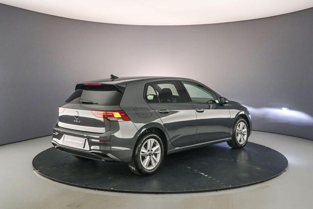 Volkswagen GOLF Life 1.5 eTSI 130pk DSG Automaat Adaptive cruise control, Stuurwiel verwarmd, Achteruitrijcamera, App connect, Parkeersensoren, Airco, DAB, Radio, LED koplampen