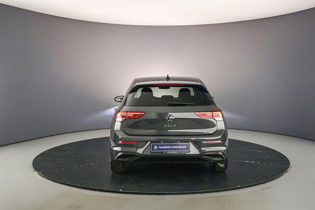 Volkswagen GOLF Life 1.5 eTSI 130pk DSG Automaat Adaptive cruise control, Stuurwiel verwarmd, Achteruitrijcamera, App connect, Parkeersensoren, Airco, DAB, Radio, LED koplampen