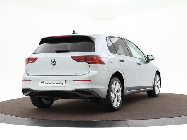 Volkswagen GOLF Life Edition 1.5 eHybrid 204 pk 6 versn. DSG · Comfort Pakket · Achteruitrijcamera · MEGA SALE