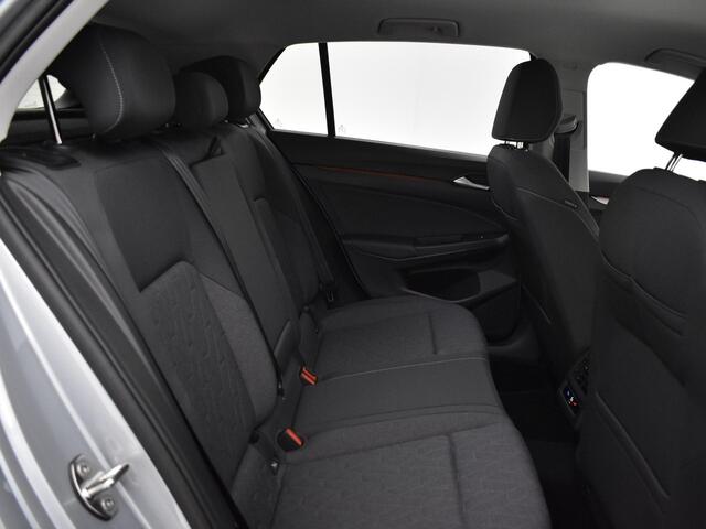 Volkswagen GOLF Life Edition 1.5 eHybrid 204 pk 6 versn. DSG · Comfort Pakket · Achteruitrijcamera · MEGA SALE