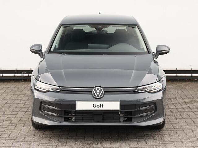 Volkswagen GOLF Life Edition 1.5 eHybrid 150 kW / 204 pk | Led | Navigatie | Stoel - stuur verwarming | Camera | PDC |