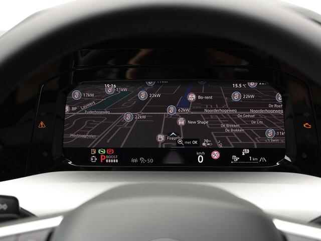 Volkswagen GOLF Life Edition 1.5 eHybrid 150 kW / 204 pk | Led | Navigatie | Stoel - stuur verwarming | Camera | PDC |