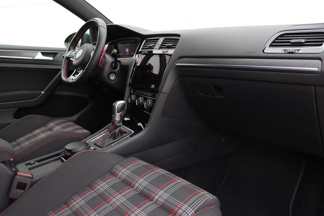 Volkswagen GOLF GTI 2.0 TSI Performance 245pk DSG7