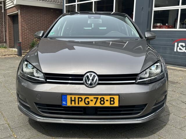 Volkswagen GOLF 1.4 TSI Highline Panorama Navi Half leder Xenon