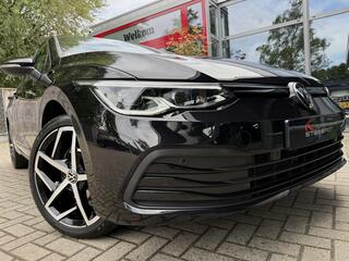volkswagen-golf-1.0-etsi-aut.-*!*-i