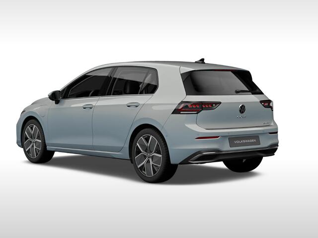 Volkswagen GOLF Style Edition 1.5 eHybrid 204 pk 6 versn. DSG · Multimedia Pakket · Panoramisch schuif-, kanteldak, elektrisch bedienbaar · Trekhaak, elektrisch inklapbaar ·
