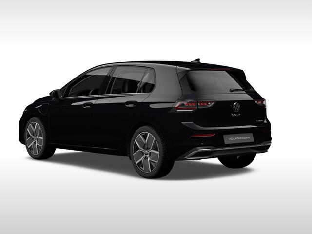 Volkswagen GOLF Style Edition 1.5 eHybrid 204 pk 6 versn. DSG · Multimedia Pakket · Panoramisch schuif-, kanteldak, elektrisch bedienbaar · Trekhaak, elektrisch inklapbaar ·