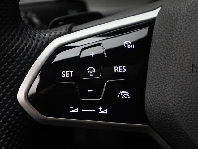 Volkswagen GOLF 1.4eHybrid 180kW/245PK GTE DSG · Panoramadak · Navi · Camera 18"Lmv