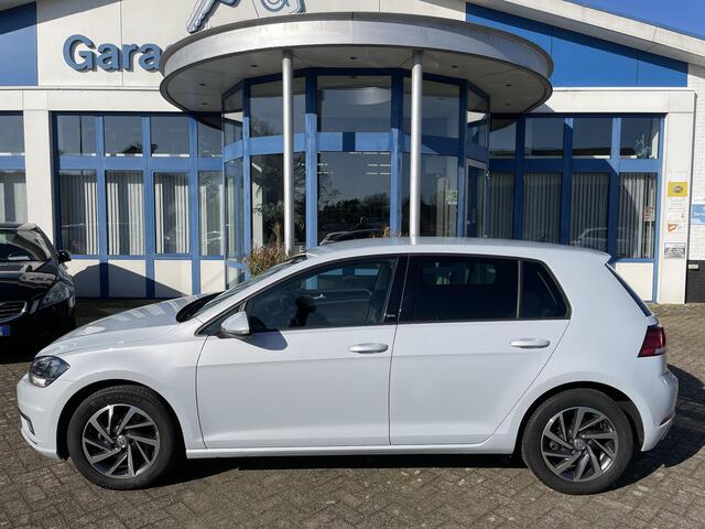 Volkswagen GOLF 1.5 TSI Highline 150 PK | Virtual Cockpit, Parkeersensoren V+A, Apple CarPlay/Android Auto, Adapt. Cruise Control, Lichmetalen velgen 16", zeer luxe!