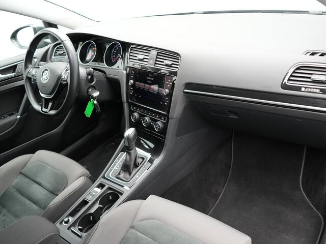 Volkswagen GOLF Variant 1.5 TSI Highline 150pk DSG | Adaptive Cruise | Carplay | Stoelverwarming/Stoelmassage | Navigatie | Spraakbediening | Sportstoelen |