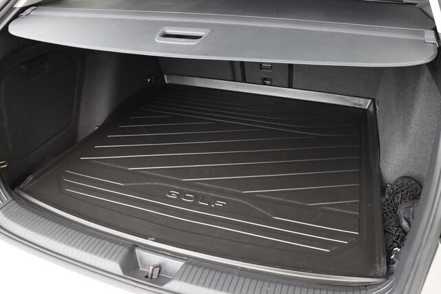 Volkswagen GOLF Variant 1.5 eTSI Life Business 130pk DSG7