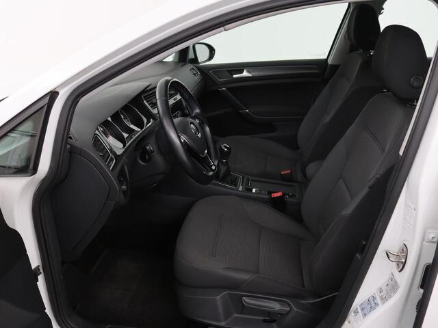 Volkswagen GOLF 1.0 TSI Comfortline | 1e eigenaar | Carplay | Adaptive cruise | Navigatie | Climate control | Parkeerhulp | Bluetooth