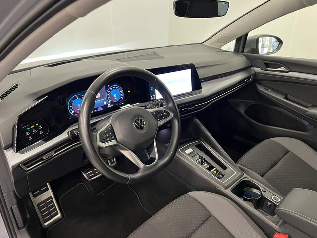 Volkswagen GOLF 2.0 TDI 150PK AUTOMAAT/ ACTIVE Business / Panodak / Camera / Head-up /