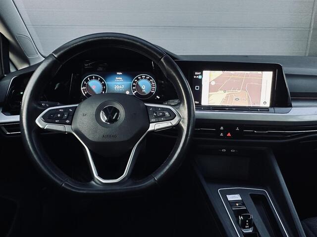 Volkswagen GOLF 1.5 eTSI R-Line