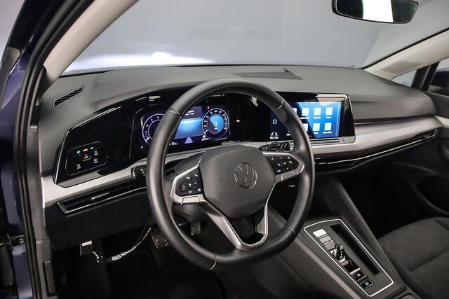 Volkswagen GOLF Life 1.5 eTSI 130pk DSG Automaat Adaptive cruise control, Achteruitrijcamera, Stoelverwarming, App connect, Parkeersensoren, Airco, Stuurwiel verwarmd