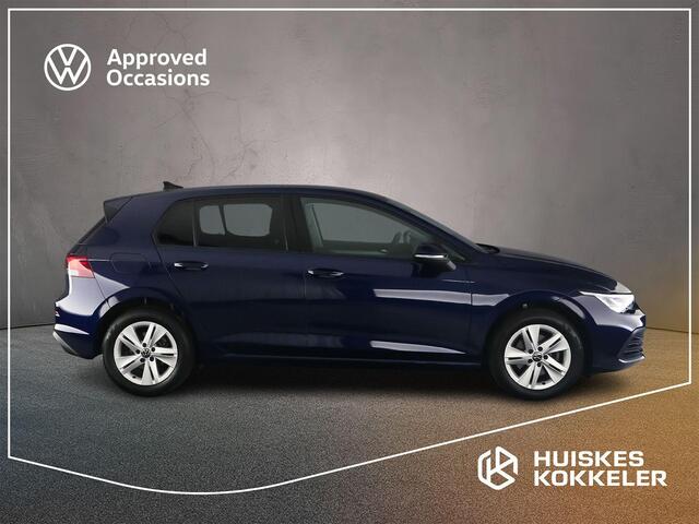 Volkswagen GOLF Life 1.5 eTSI 130pk DSG Automaat Adaptive cruise control, Achteruitrijcamera, Stoelverwarming, App connect, Parkeersensoren, Airco, Stuurwiel verwarmd