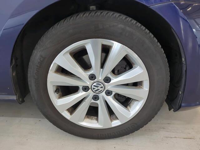 Volkswagen GOLF 1.5 TSI Comfortline Executive Navigatie / Spoertstoelen / Parkeersensoren / App-connect / Stoelverwarming