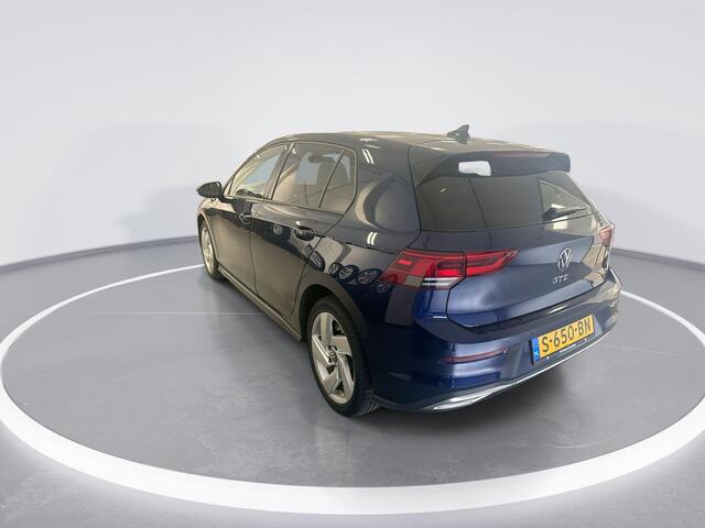 Volkswagen GOLF 1.4 245pk DSG eHybrid GTE · Apple/Android Car Play · Navi · Keyless · Sfeerverlichting · P-Sensoren · 17'' Inch · Garantie t/m 20-01-2027 of 100.000km